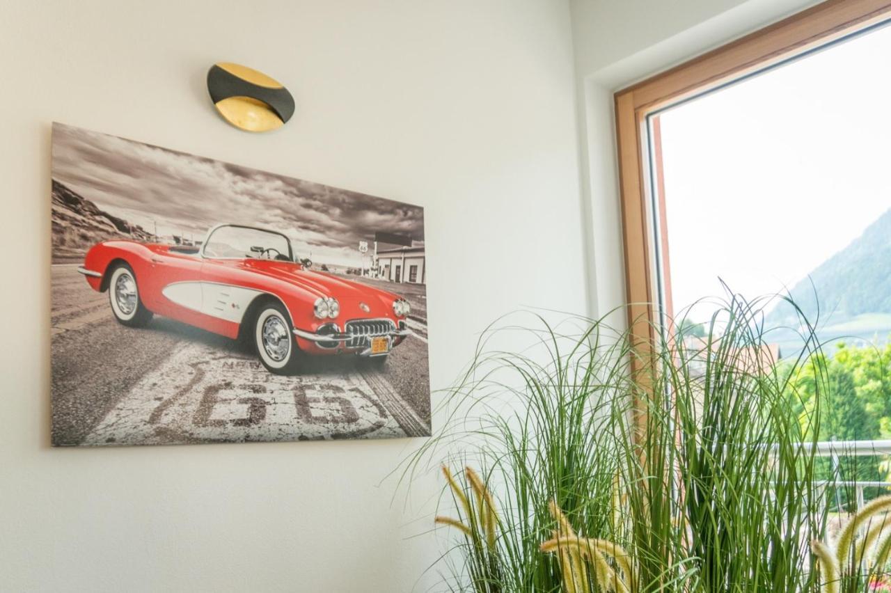 Ferienwohnung Mit Garage, Fahrradraum Und Sehr Grosser Sonnenverwoehnten Terrasse Lagundo Exterior foto